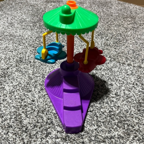 Fisher Price Little People Airplane Ride Amusment Park VTG 1993 Merry Go Round - Picture 1 of 8